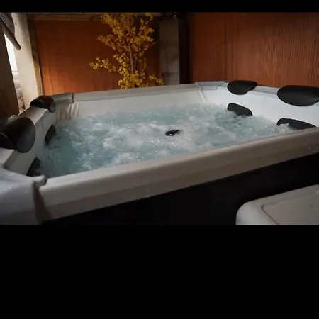 Lantställe Nuit Au Ranch Horse Paradise & Jacuzzi *